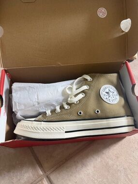 Converse High Top Chuck 70 Sneaker - Olive Green / Khaki